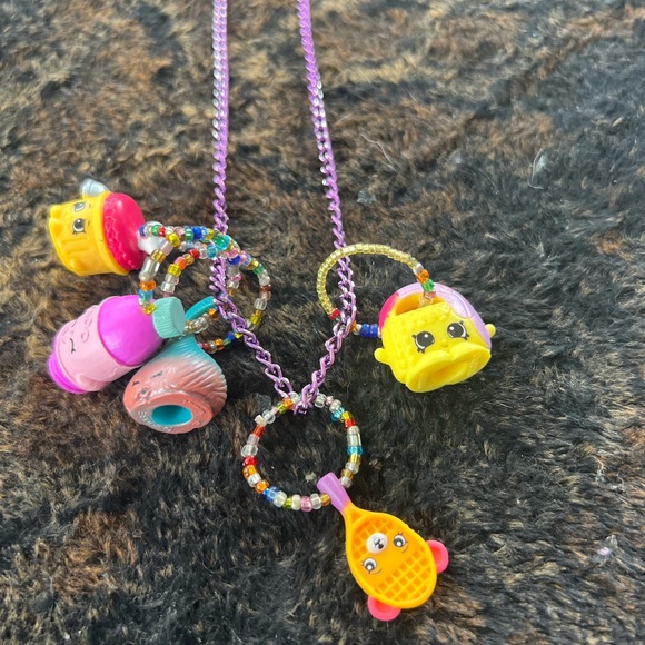 Shopkins toy Necklace - Picture 3 of 4